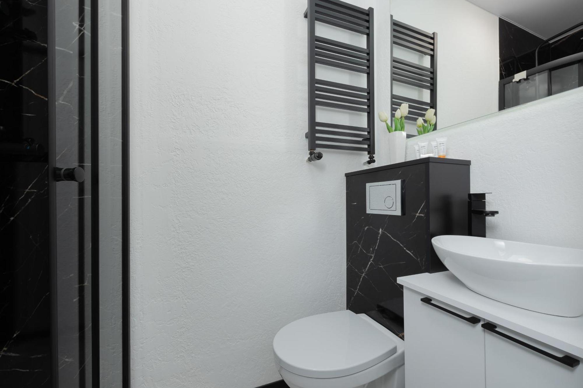 Cozy Poznanska In By Renters